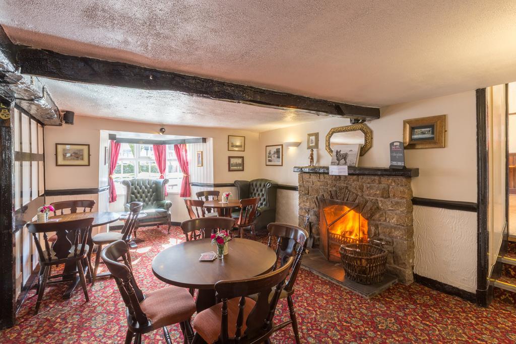 The Cross Keys Inn 테베이 외부 사진