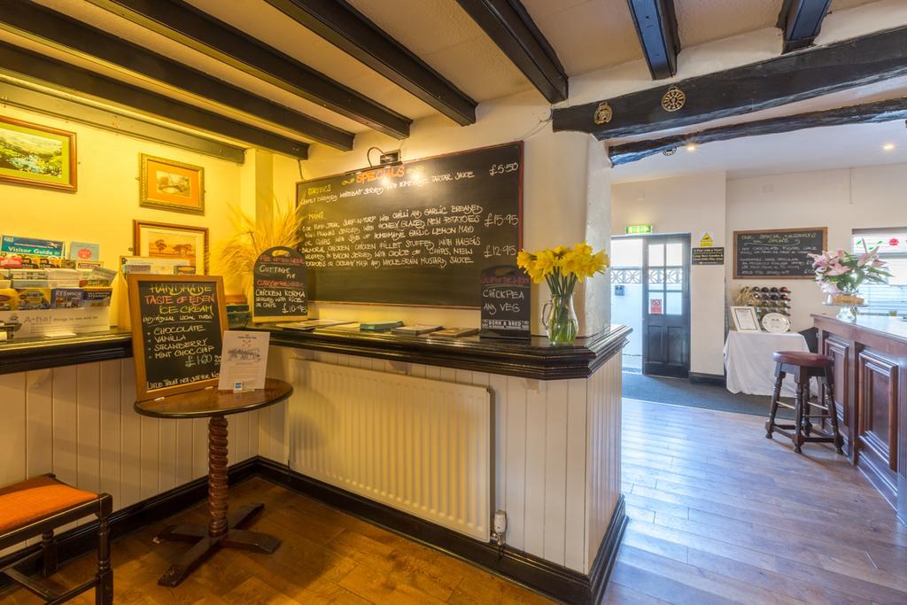 The Cross Keys Inn 테베이 외부 사진