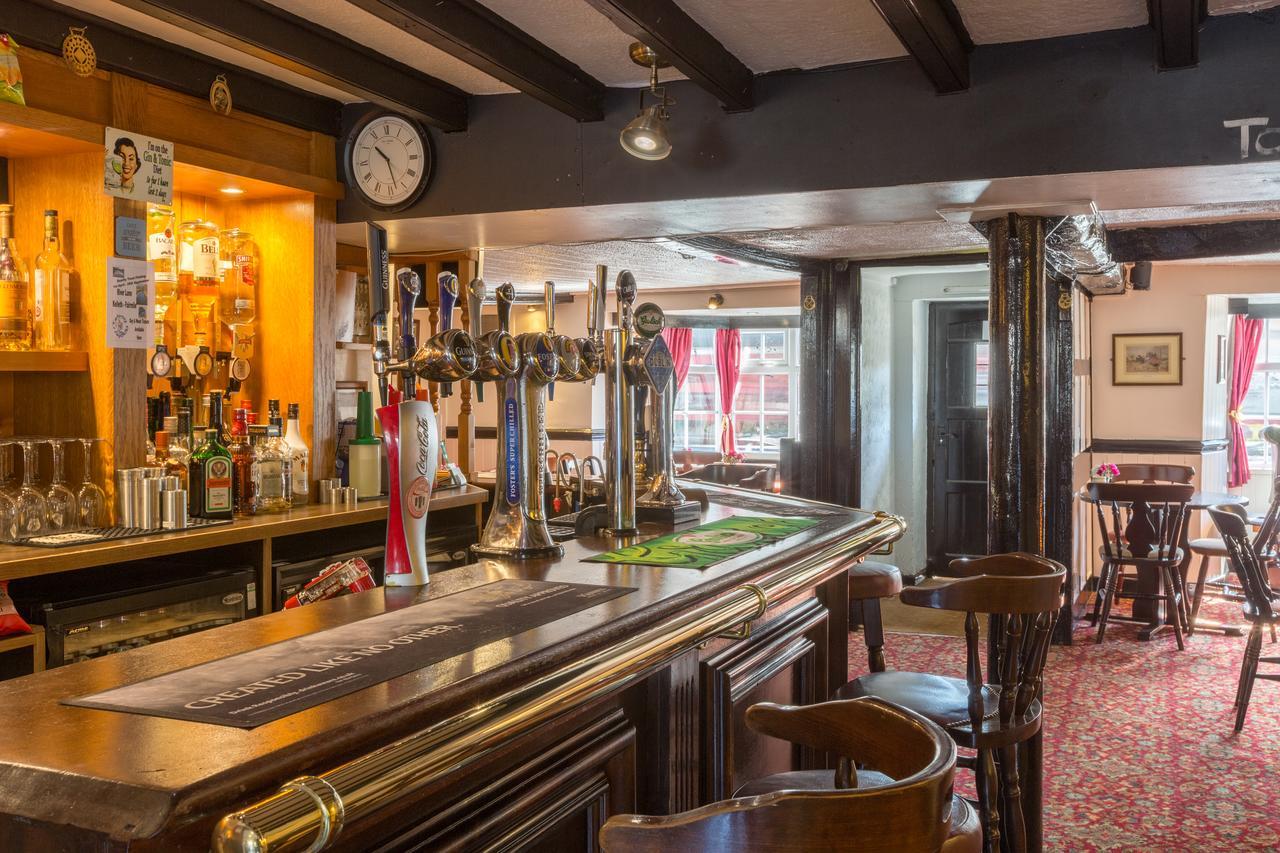 The Cross Keys Inn 테베이 외부 사진